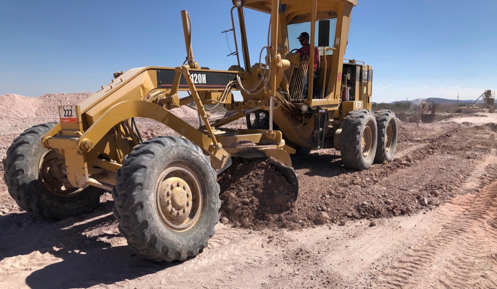 Equipo de trabajo en planta